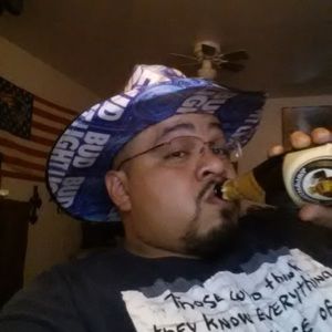 Meet your Posher, Ernesto